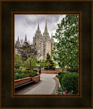 Load image into Gallery viewer, Salt Lake City Temple Pathway To Glory
