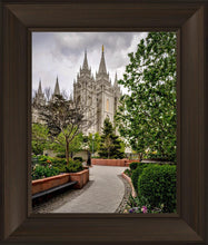 Load image into Gallery viewer, Salt Lake City Temple Pathway To Glory
