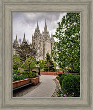Load image into Gallery viewer, Salt Lake City Temple Pathway To Glory
