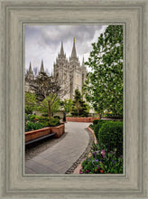 Load image into Gallery viewer, Salt Lake City Temple Pathway To Glory
