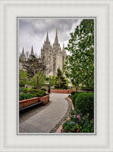 Load image into Gallery viewer, Salt Lake City Temple Pathway To Glory
