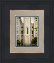 Load image into Gallery viewer, Salt Lake City Temple The Morning Breaks
