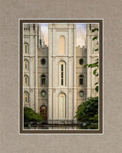 Load image into Gallery viewer, Salt Lake City Temple The Morning Breaks
