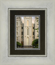 Load image into Gallery viewer, Salt Lake City Temple The Morning Breaks
