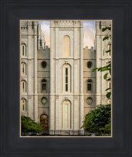 Load image into Gallery viewer, Salt Lake City Temple The Morning Breaks
