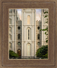 Load image into Gallery viewer, Salt Lake City Temple The Morning Breaks
