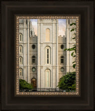 Load image into Gallery viewer, Salt Lake City Temple The Morning Breaks
