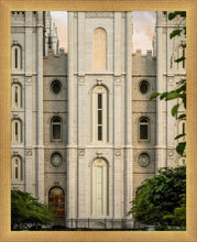Load image into Gallery viewer, Salt Lake City Temple The Morning Breaks
