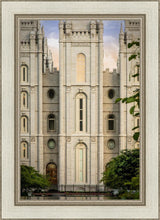 Load image into Gallery viewer, Salt Lake City Temple The Morning Breaks
