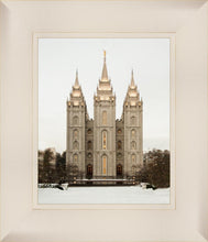 Load image into Gallery viewer, Salt Lake City Temple Warming Reflection
