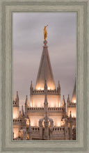 Load image into Gallery viewer, Salt Lake City Temple Rising Ramparts Vertical
