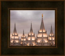 Load image into Gallery viewer, Salt Lake City Temple Rising Ramparts
