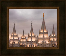 Load image into Gallery viewer, Salt Lake City Temple Rising Ramparts
