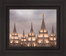 Load image into Gallery viewer, Salt Lake City Temple Rising Ramparts
