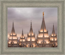 Load image into Gallery viewer, Salt Lake City Temple Rising Ramparts
