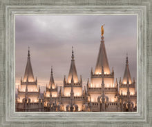 Load image into Gallery viewer, Salt Lake City Temple Rising Ramparts
