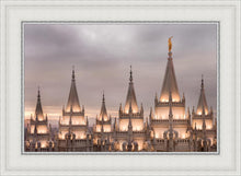Load image into Gallery viewer, Salt Lake City Temple Rising Ramparts

