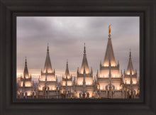 Load image into Gallery viewer, Salt Lake City Temple Rising Ramparts
