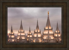 Load image into Gallery viewer, Salt Lake City Temple Rising Ramparts
