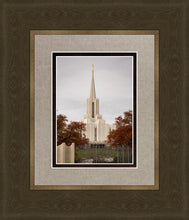 Load image into Gallery viewer, Jordan River Crimson &amp; Wool

