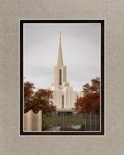 Load image into Gallery viewer, Jordan River Crimson &amp; Wool
