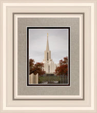 Load image into Gallery viewer, Jordan River Crimson &amp; Wool

