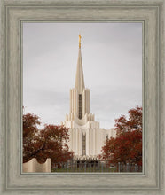 Load image into Gallery viewer, Jordan River Crimson &amp; Wool
