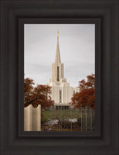 Load image into Gallery viewer, Jordan River Crimson &amp; Wool
