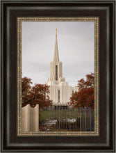 Load image into Gallery viewer, Jordan River Crimson &amp; Wool
