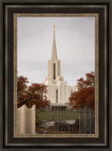 Load image into Gallery viewer, Jordan River Crimson &amp; Wool
