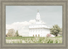 Load image into Gallery viewer, Sweet is The Work Nauvoo Illinois Temple
