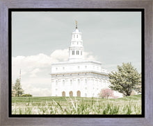 Load image into Gallery viewer, Sweet is The Work Nauvoo Illinois Temple
