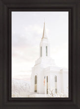 Load image into Gallery viewer, Lindon Utah Close To Him

