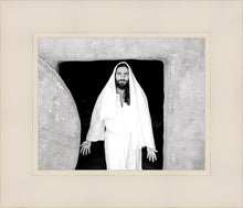 Load image into Gallery viewer, The Resurrected Christ
