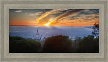 Load image into Gallery viewer, Oakland 01
