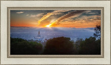 Load image into Gallery viewer, Oakland 01
