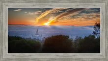 Load image into Gallery viewer, Oakland 01
