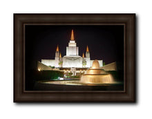 Load image into Gallery viewer, Oakland 04
