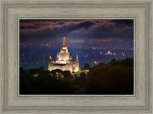 Load image into Gallery viewer, Oakland 12
