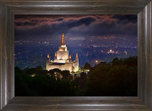 Load image into Gallery viewer, Oakland 12
