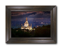 Load image into Gallery viewer, Oakland 12
