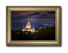 Load image into Gallery viewer, Oakland 12
