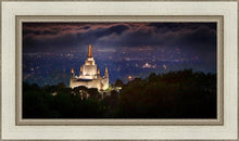 Load image into Gallery viewer, Oakland 12
