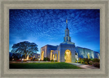 Load image into Gallery viewer, Sacramento 02

