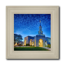Load image into Gallery viewer, Sacramento 02
