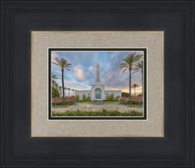 Load image into Gallery viewer, Redlands Temple 17
