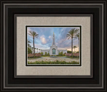 Load image into Gallery viewer, Redlands Temple 17
