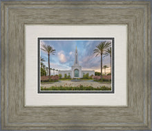 Load image into Gallery viewer, Redlands Temple 17
