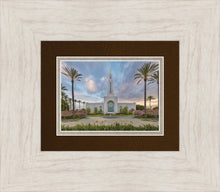 Load image into Gallery viewer, Redlands Temple 17

