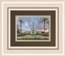 Load image into Gallery viewer, Redlands Temple 17
